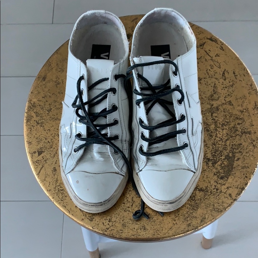 PRE LOVED GOLDEN GOOSE VSTAR2 SIZE 39